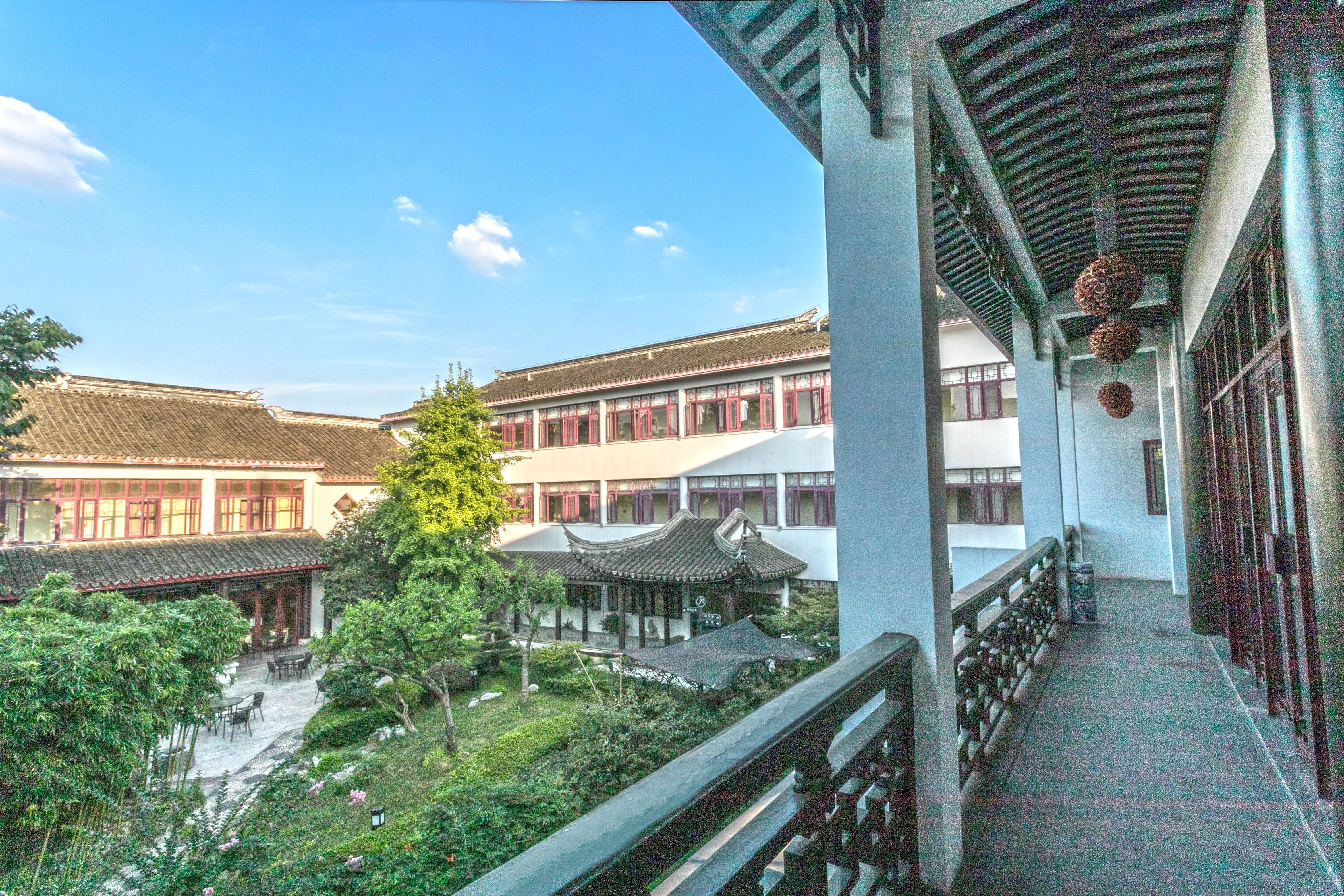 Quanji Hotel 30/32