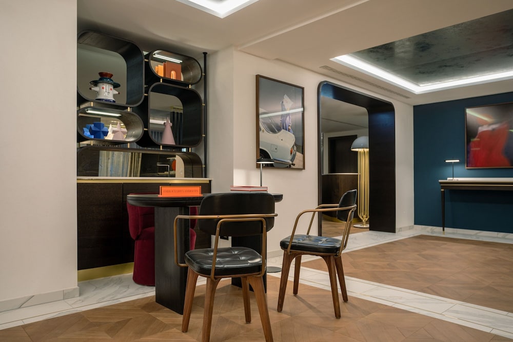 Neues Schloss Privat Hotel Zurich 28/31
