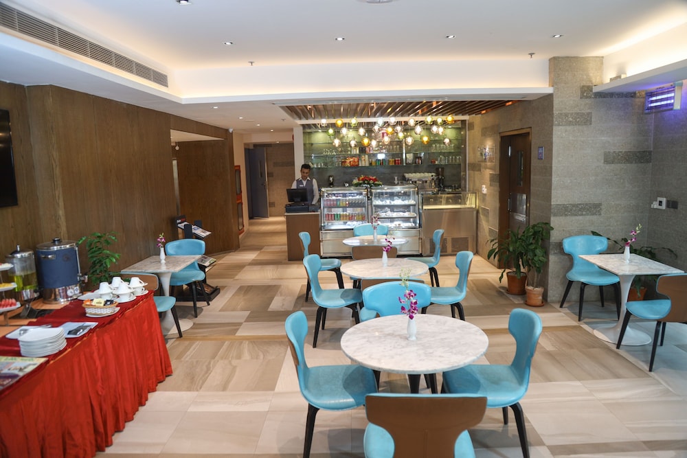 HANSA- A Premium Residence 36/49