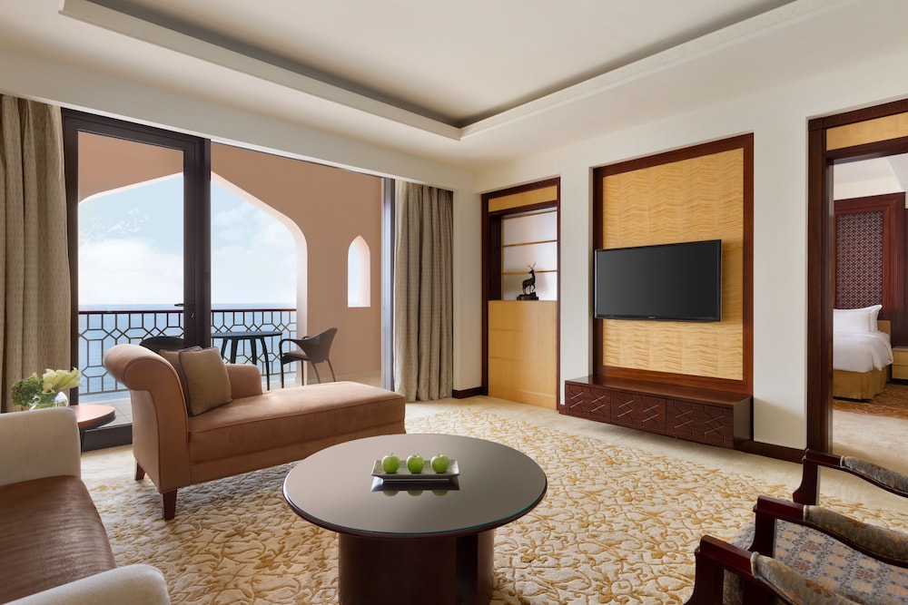 Al Husn Hotel Muscat 28/50