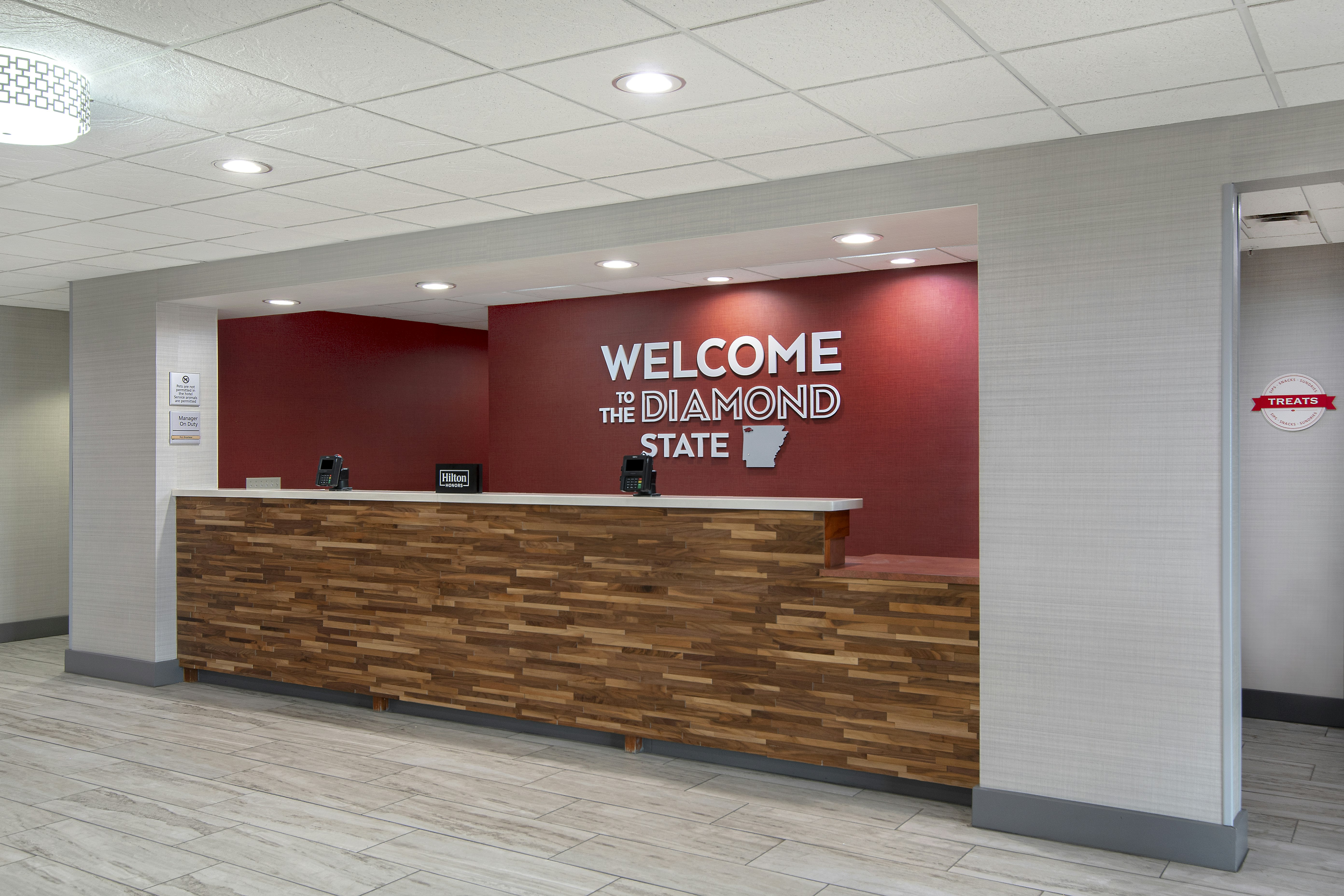Hampton Inn Fayetteville 8/73