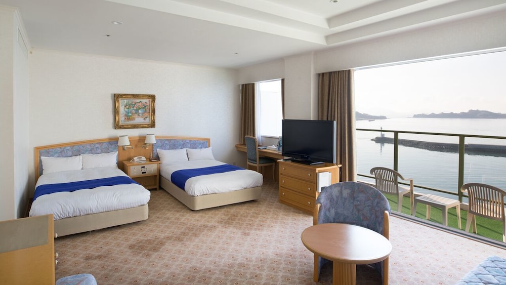 HOTEL LIMANI 18/64
