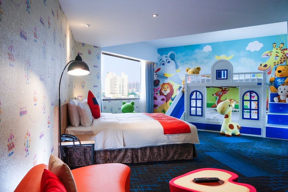 Hoya Resort Hotel Kaohsiung 8/70