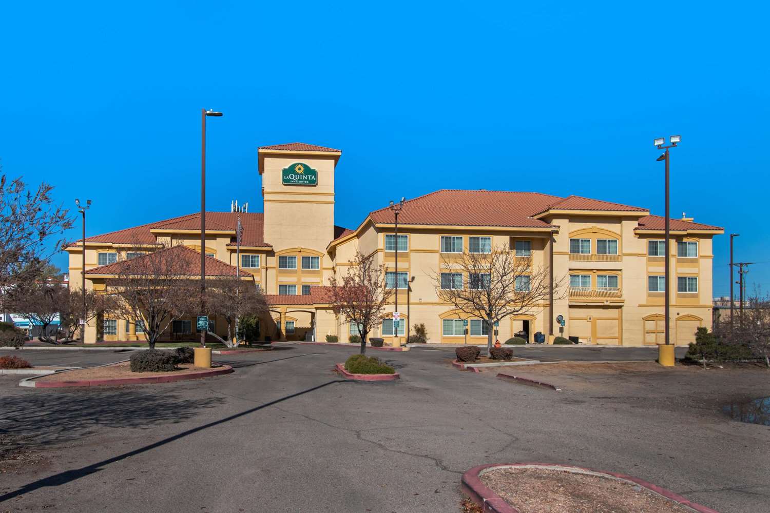 La Quinta Inn & Suites by Wyndham Albuquerque Midtown 48/57