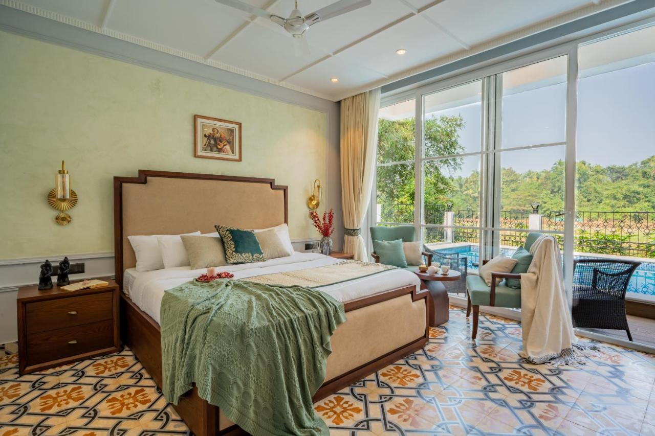 ELIVAAS Prive Suntuarios Casa Ikkebana 4 BHK With Jacuzzi, Pvt Pool and Bar 21/54