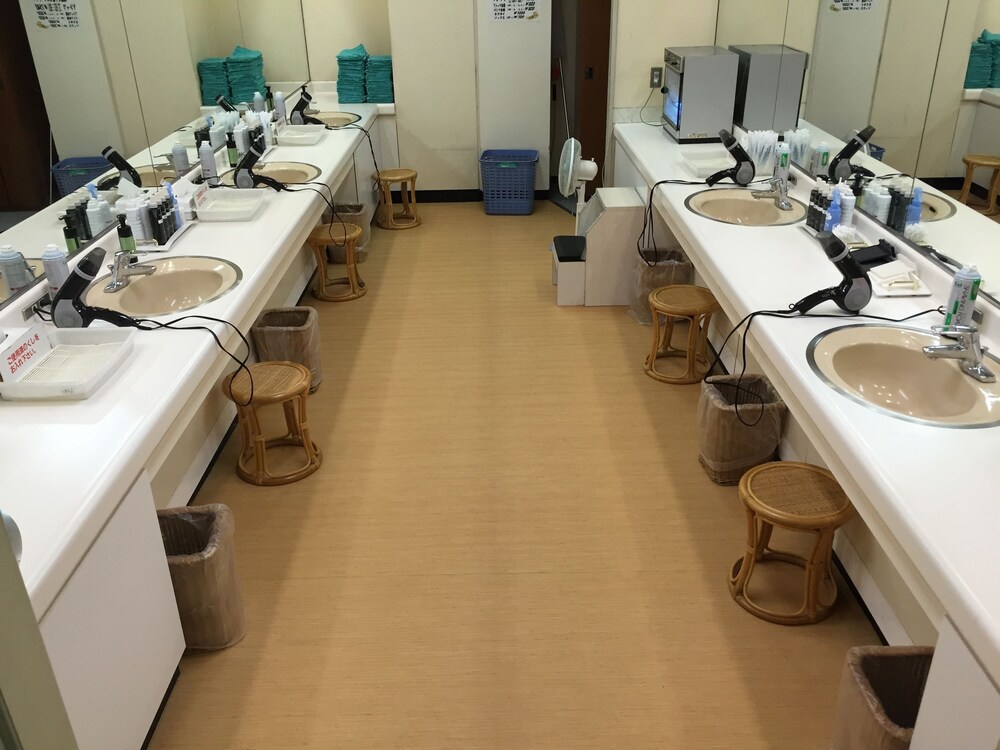 Grand Sauna Hiroshima - Caters to Men 17/18