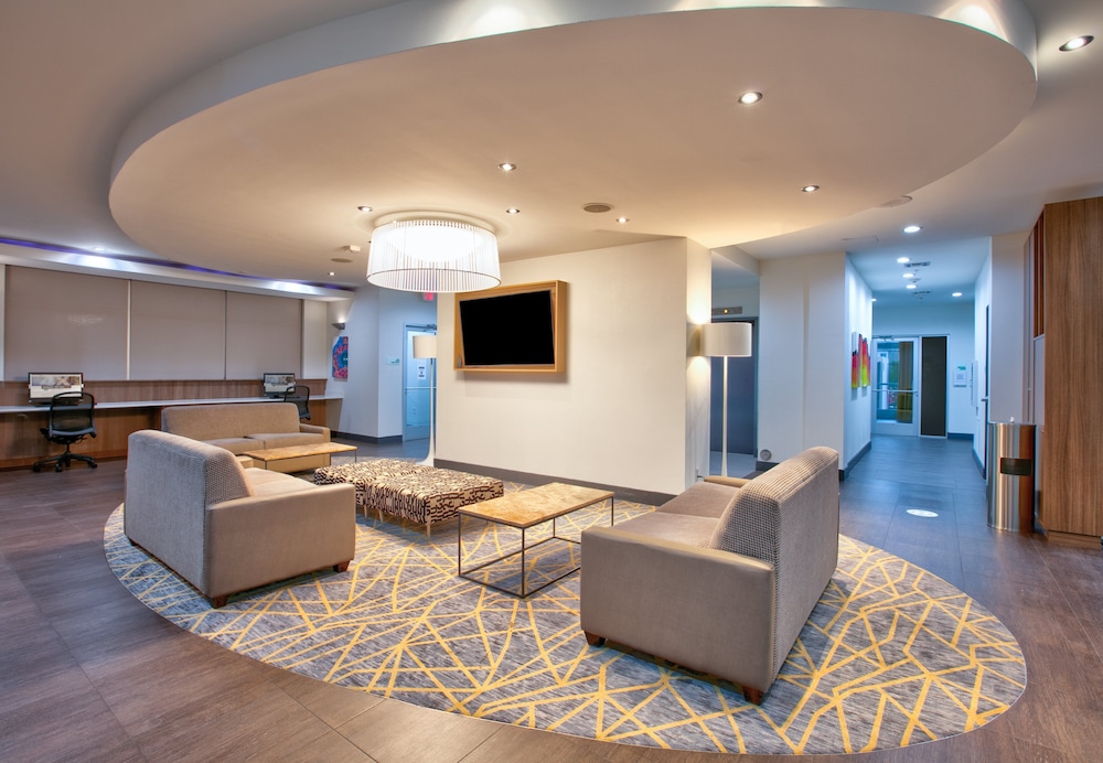 Holiday Inn Dfw South 35/64