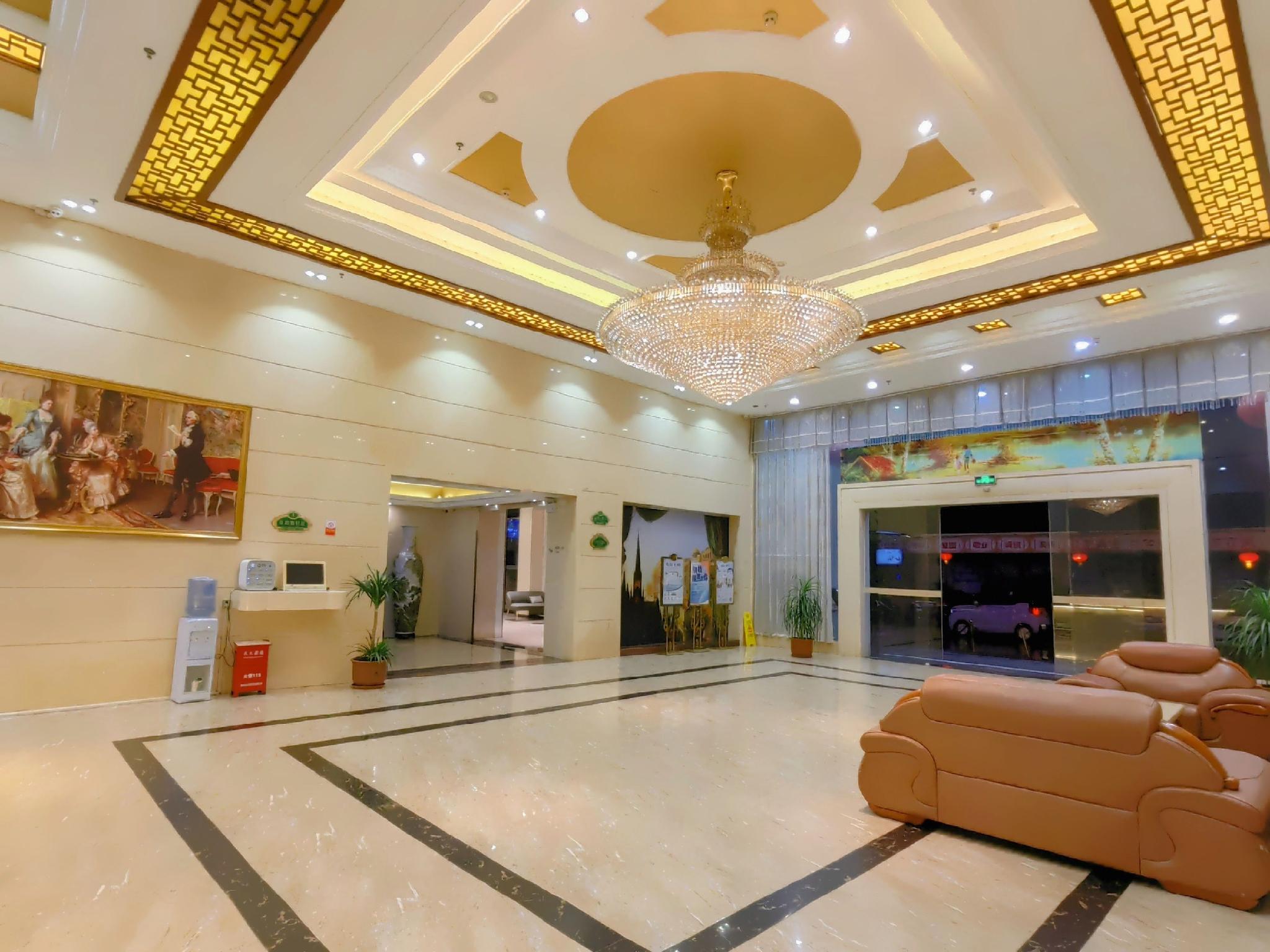 Vienna International Hotel (Jieyang Chaoshan Airport) 6/31