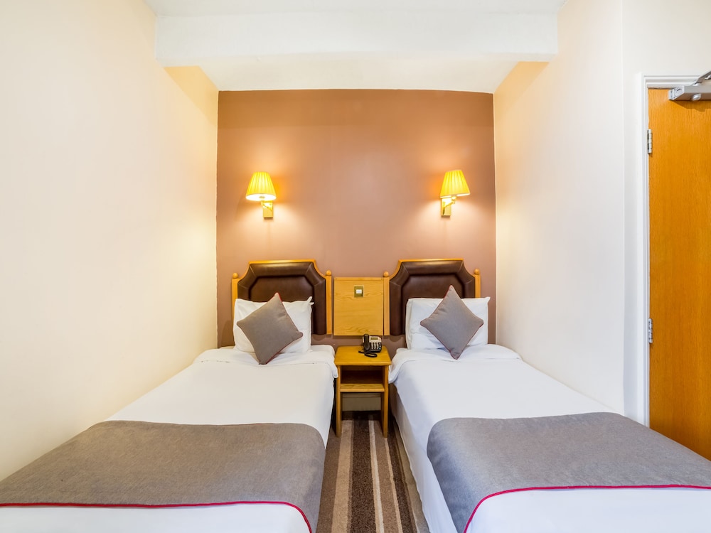 Cardiff Sandringham Hotel 17/53