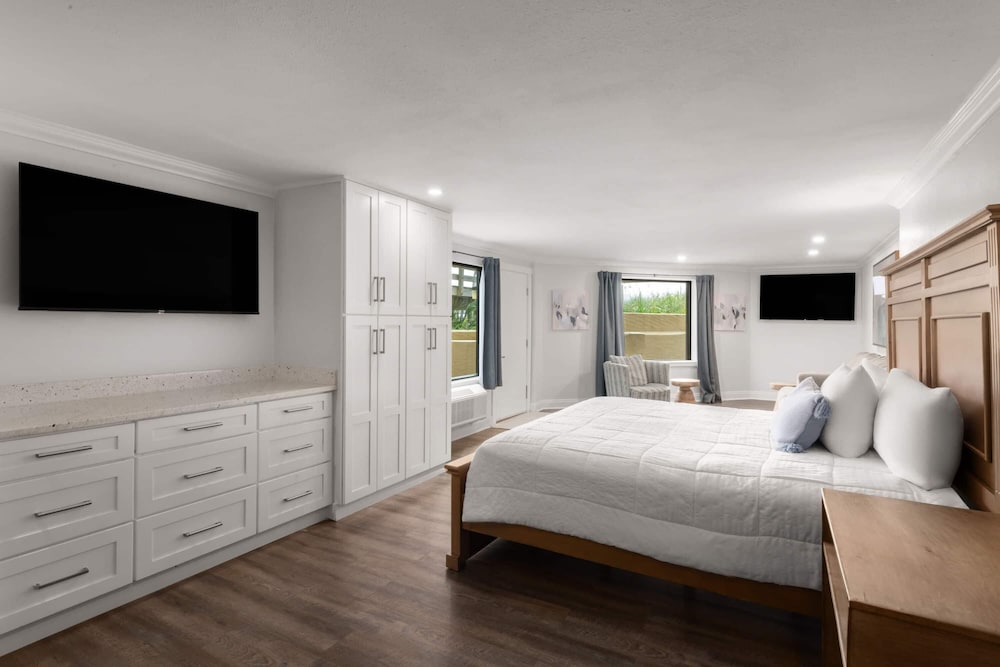Boardwalk, Executive, King Bed