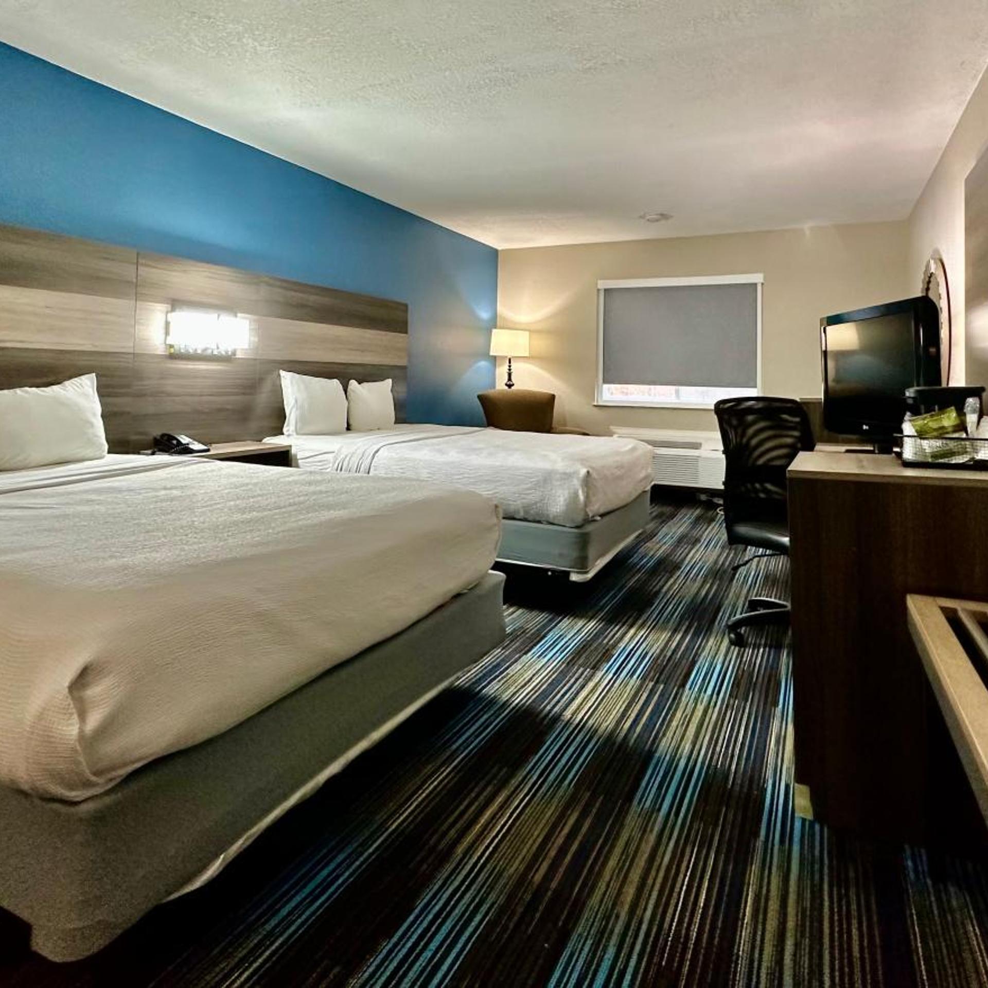 غرفة ديلوكس بسرير كوين لذوي الإعاقة، Baymont by Wyndham Kansas City KU Medical Center 4/5