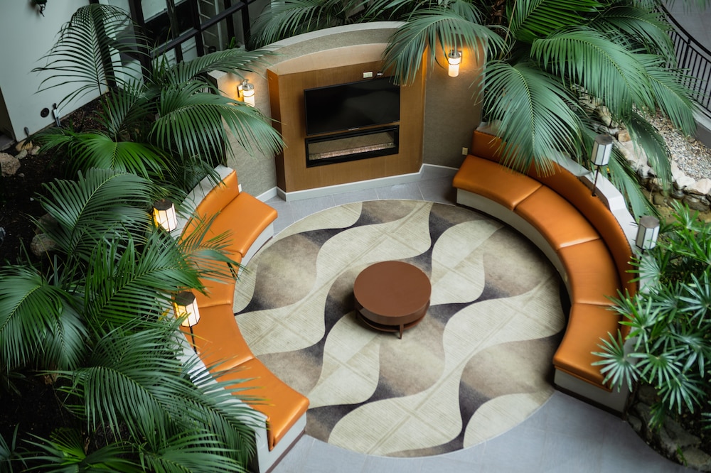 Embassy Suites by Hilton Piscataway Somerset 6/59