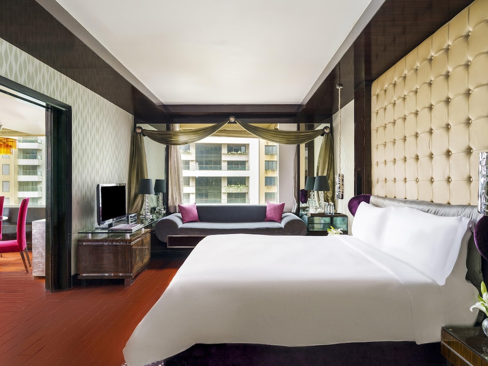 Prestige, Suite, King Bed