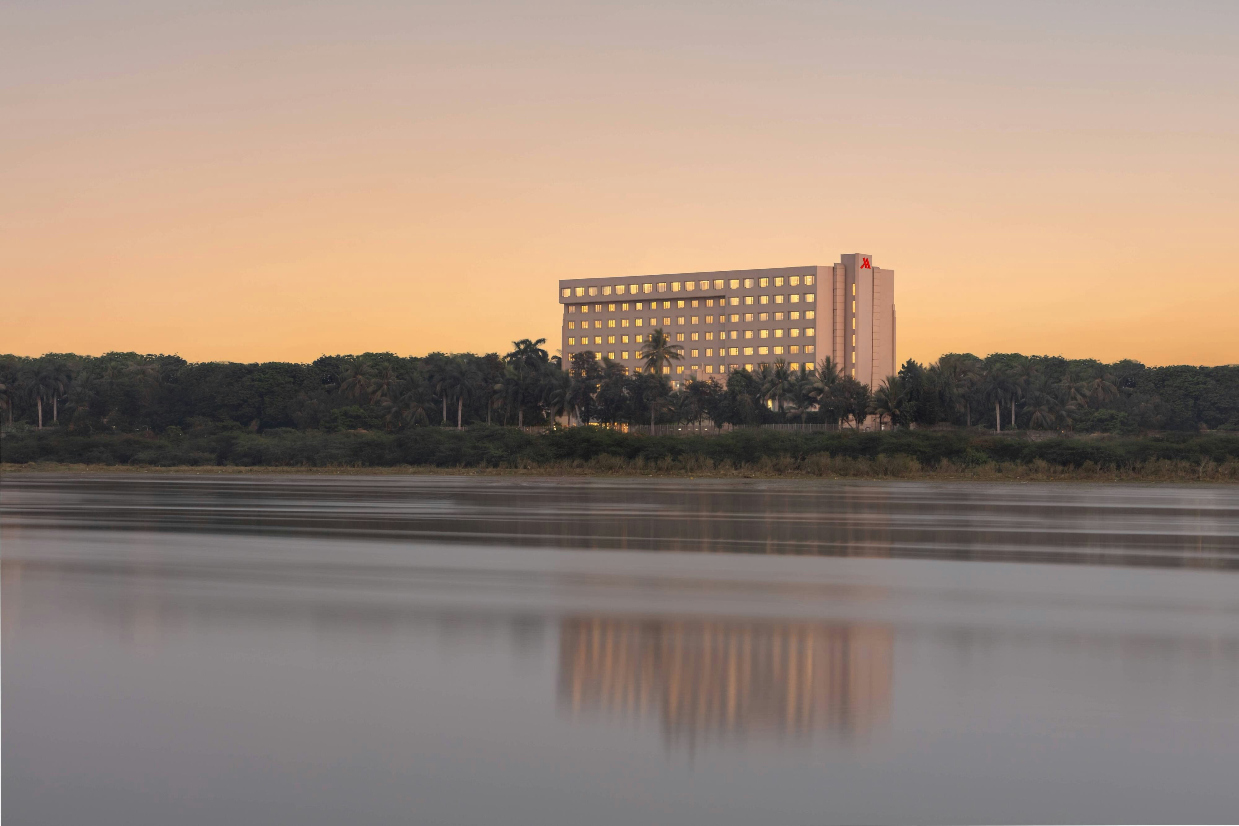 Surat Marriott Hotel 54/55