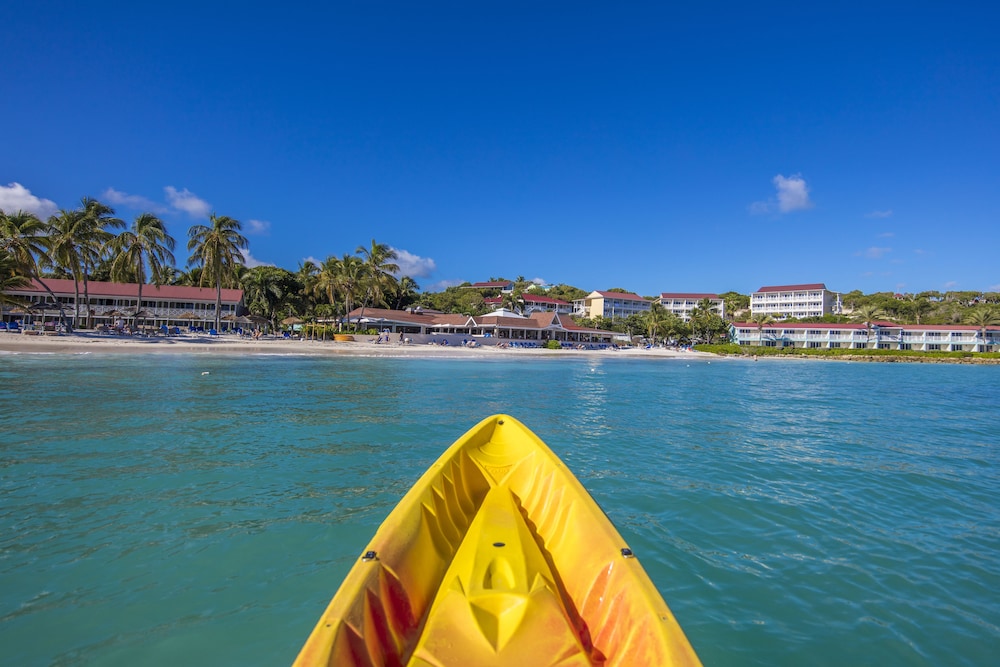 Pineapple Beach Club - Adults Only 7/40