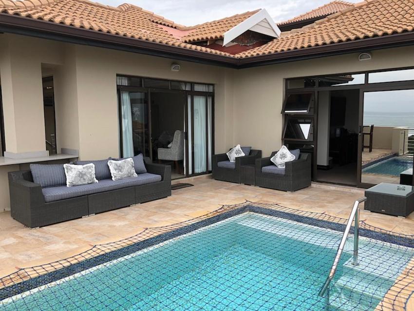 Coral Beach Bed & Breakfast 10/23