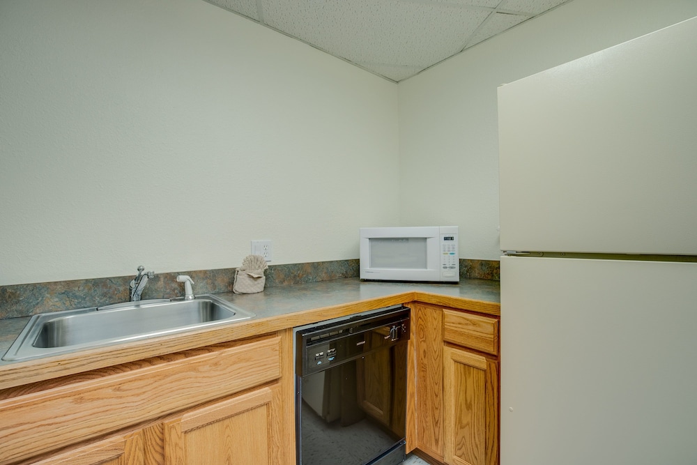 Pine Ridge Condominiums 39/50