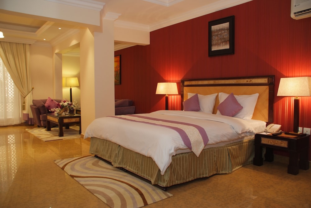 Garden Hotel 17/49