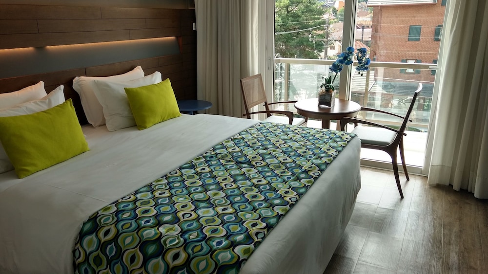 SPECIAL, LUXURY, QUEEN BED