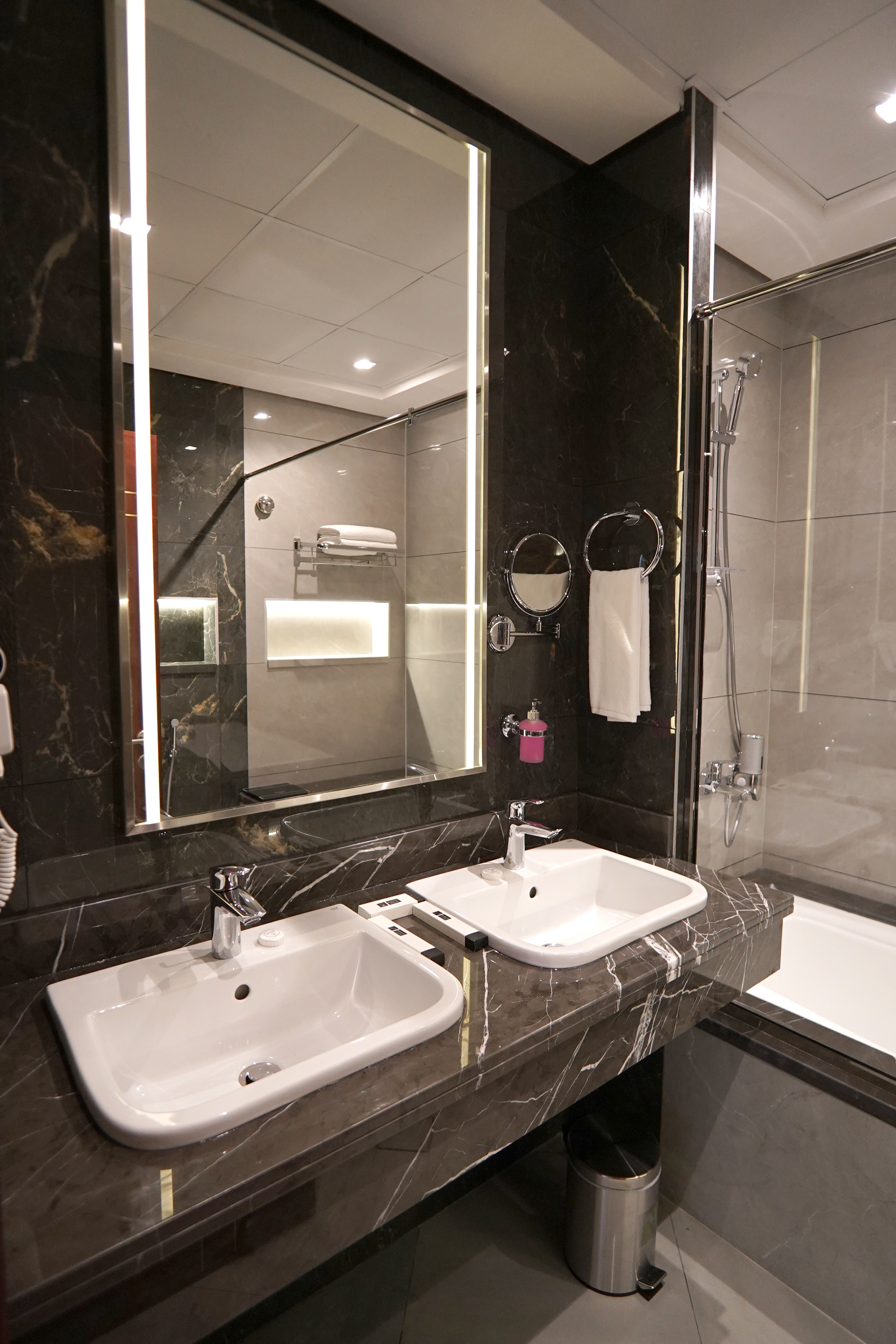 Concorde Creek View Hotel 53/54