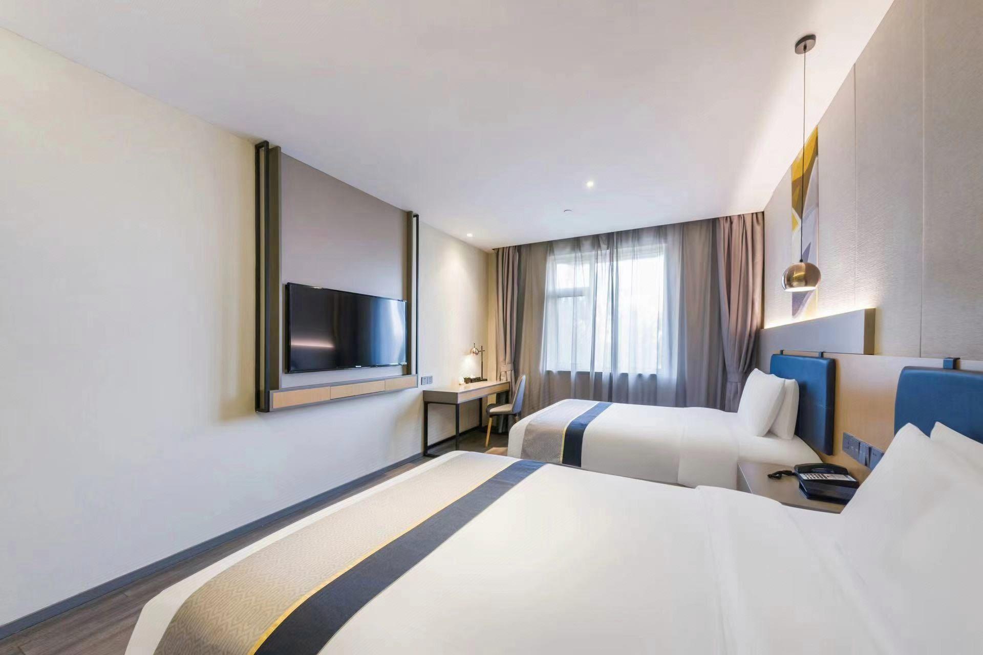 Homeinn Selected (Changyi Jiaotong Street Zhongbai building store) 14/30