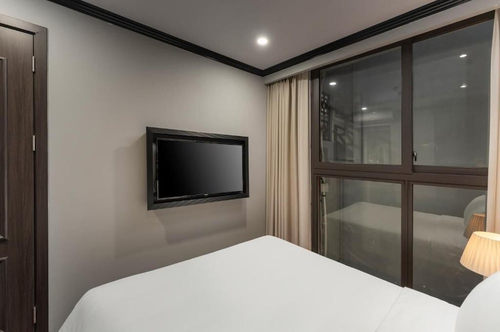 Hanoi Embrace Boutique Hotel 22/39