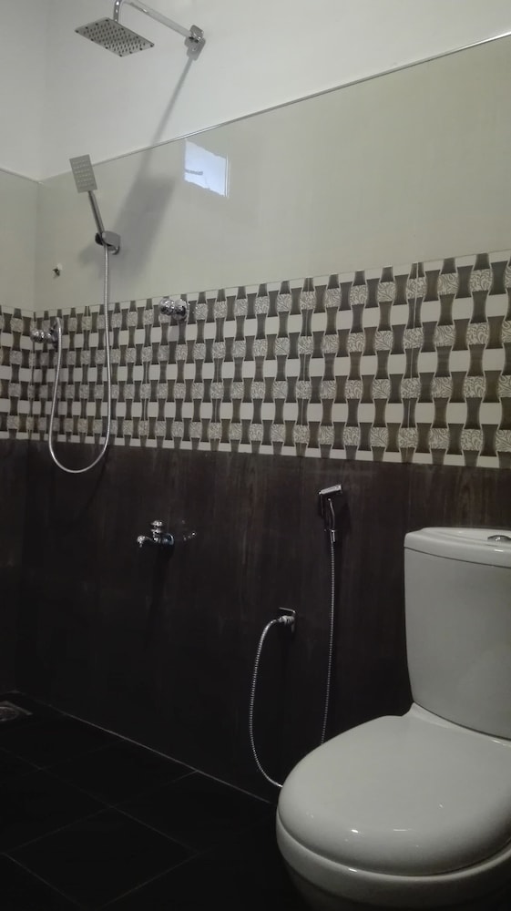 Ranmitha Villa 13/40