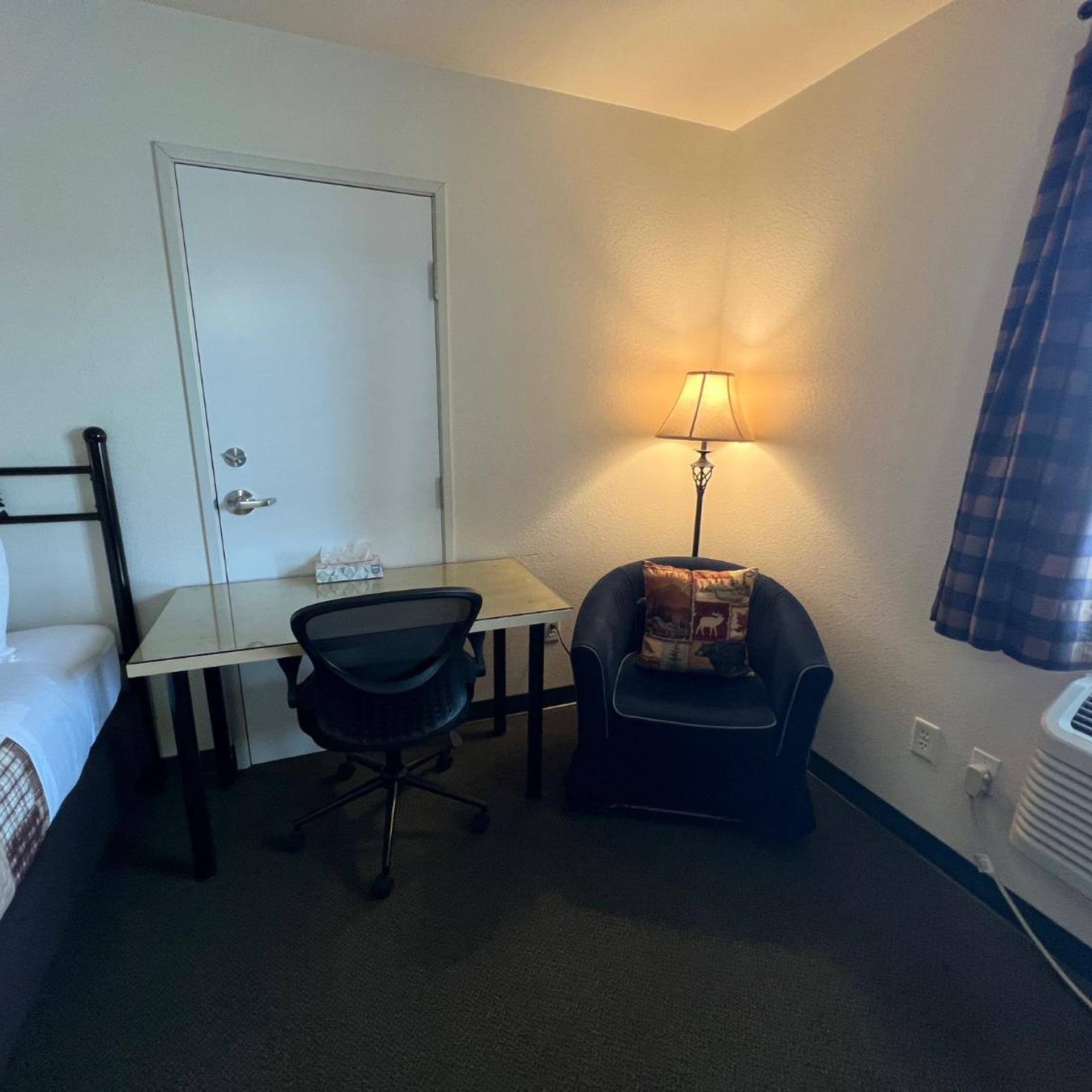 Antlers Inn 40/50