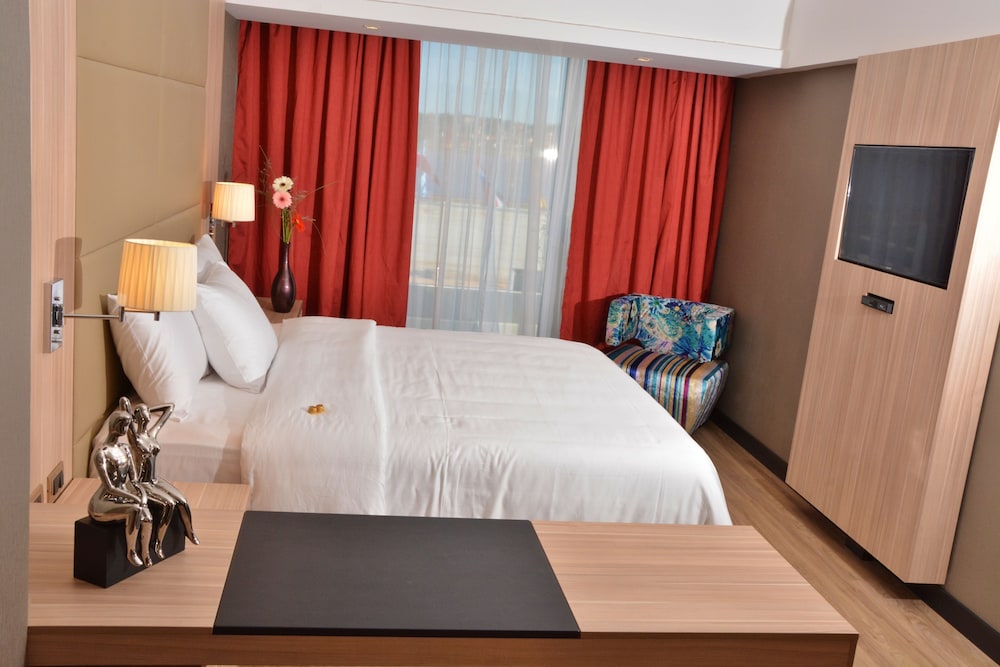 Savoy Hotel Encarnacion 27/69