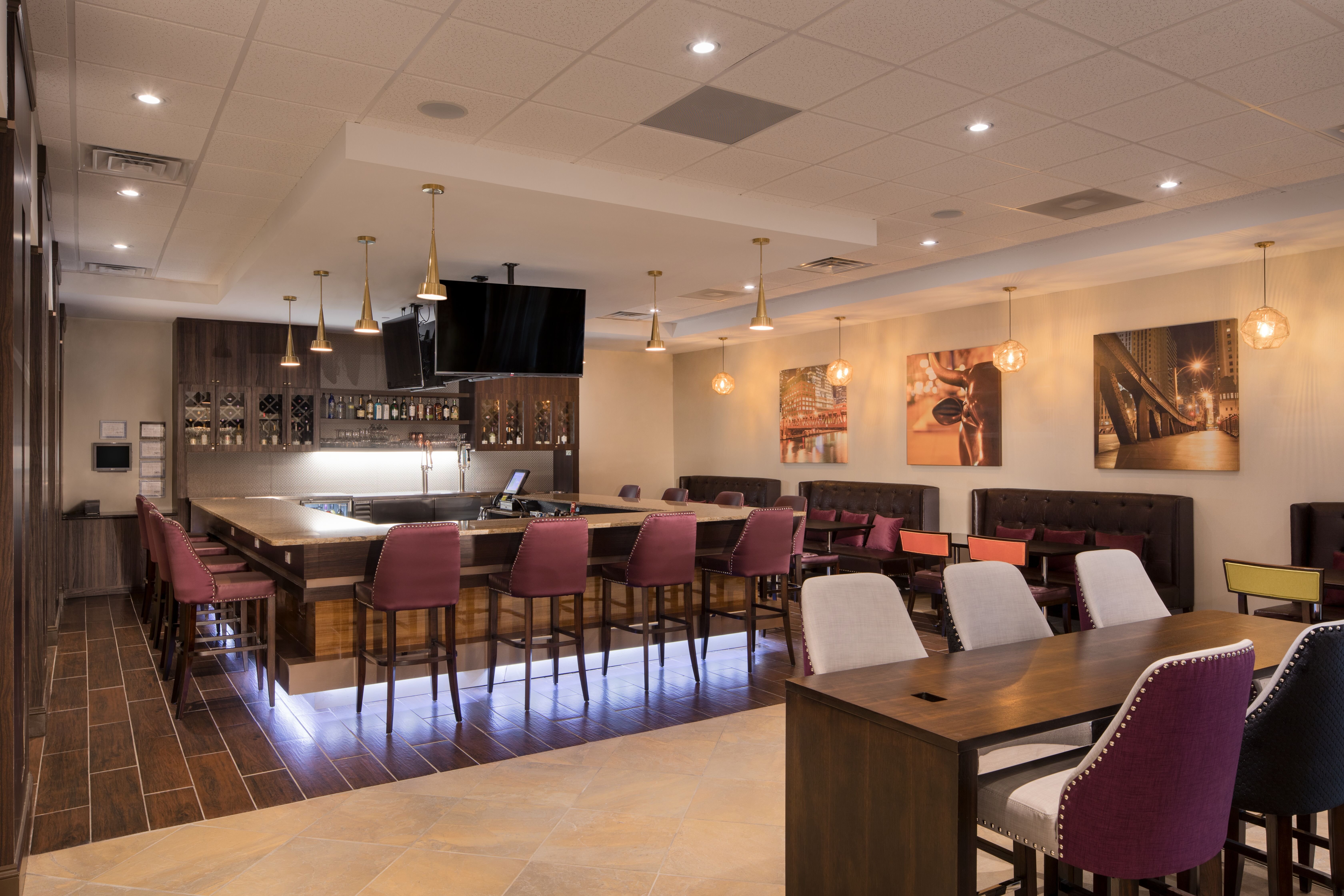 Crowne Plaza Chicago Sw Burr Ridge 50/59