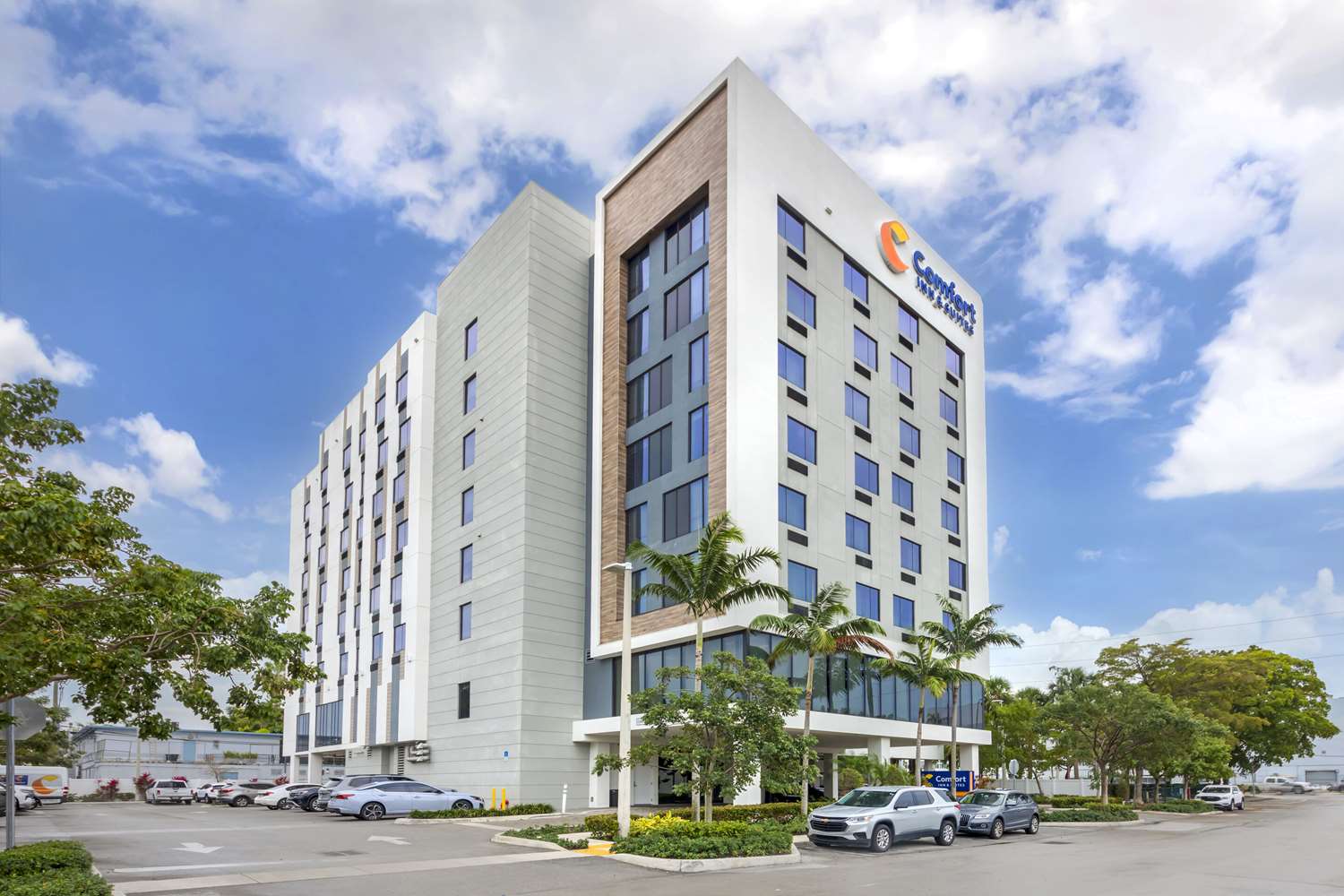 Comfort Inn & Suites Miami International Airport 6/26