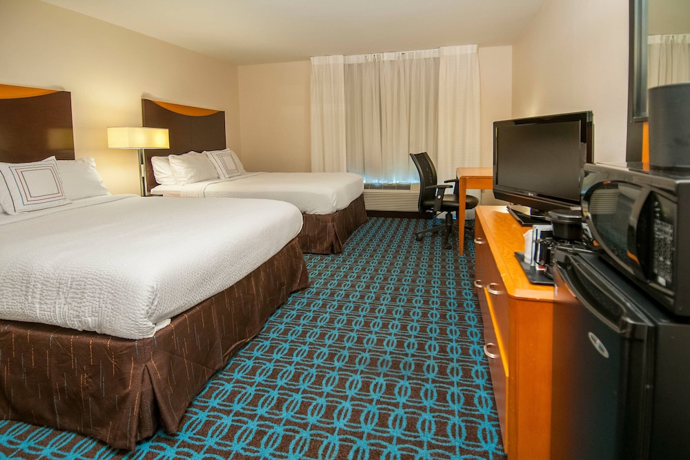 Fairfield Inn And Suites San Antonio North Stone Oak 9/43