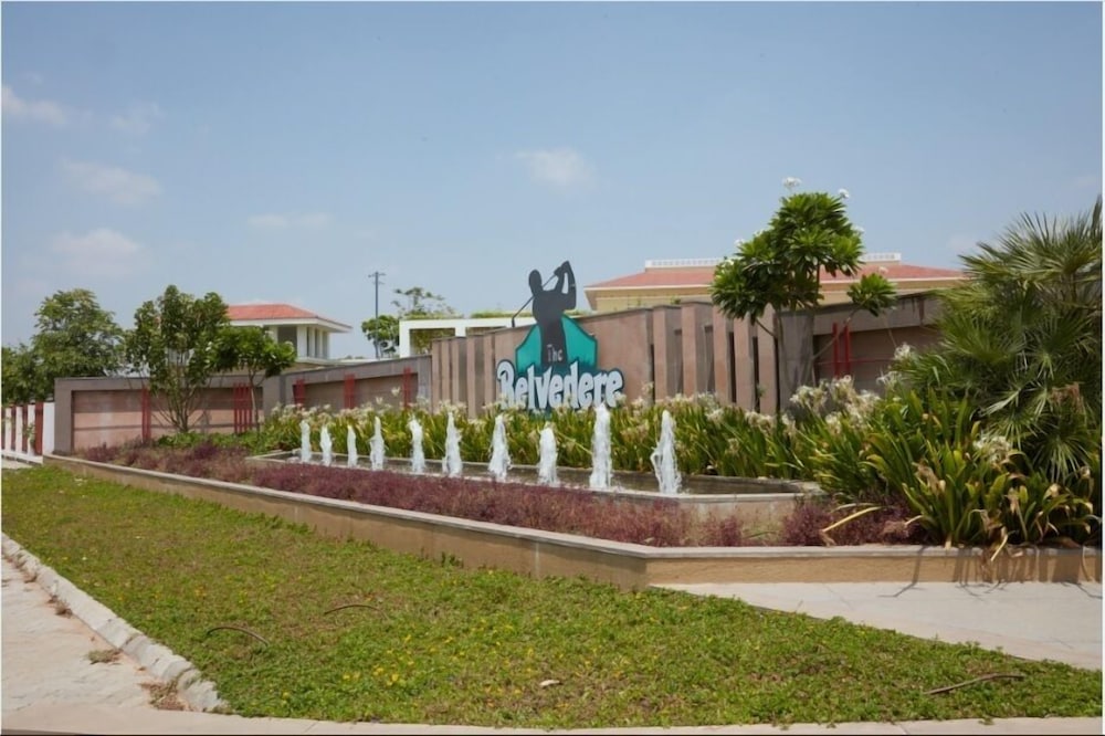 Belvedere Golf & Country Club 43/45