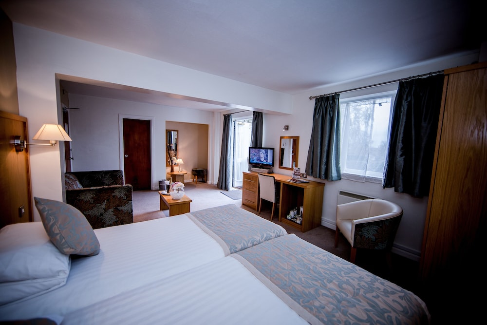 Gretna Hall Hotel 9/45