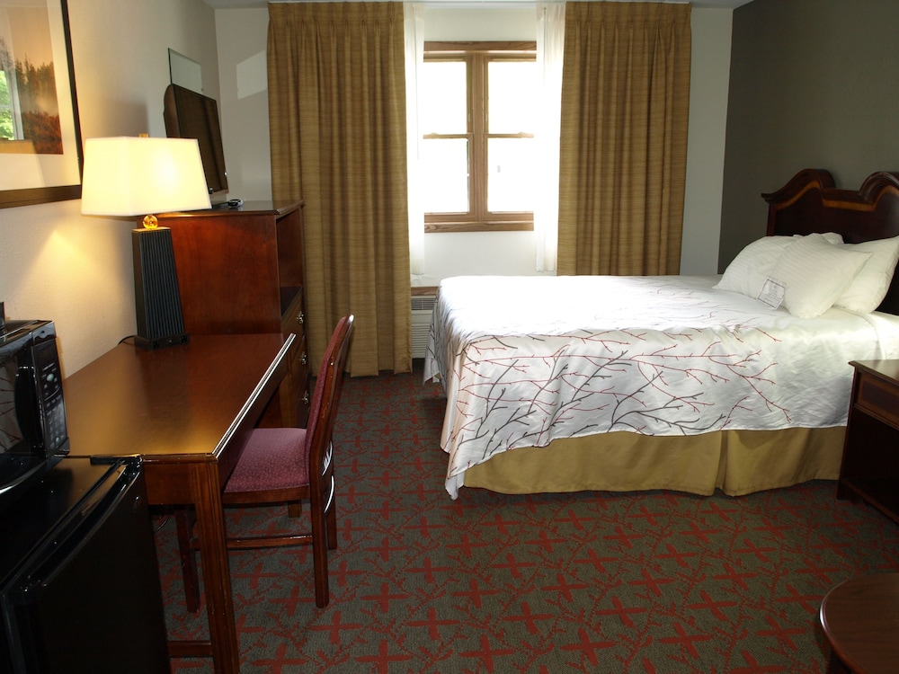 Harbor Winds Hotel Sheboygan 5/22