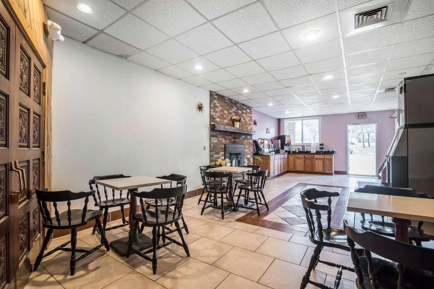 Rodeway Inn Bellows Falls 30/36