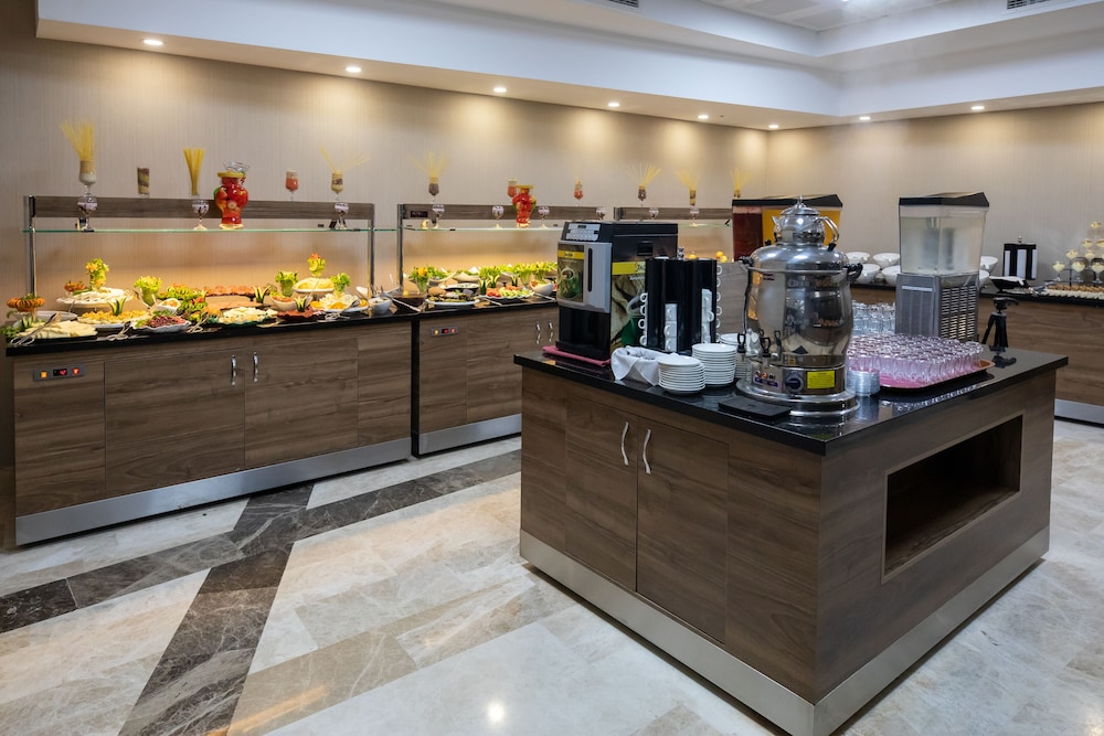 Extenso Hotel 42/47