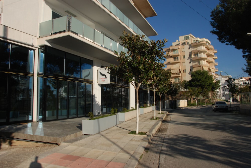 Nemesis Hotel 44/50