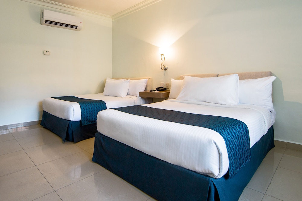 InHouse Culiacan (ex. Monterreal Hotel) 38/74