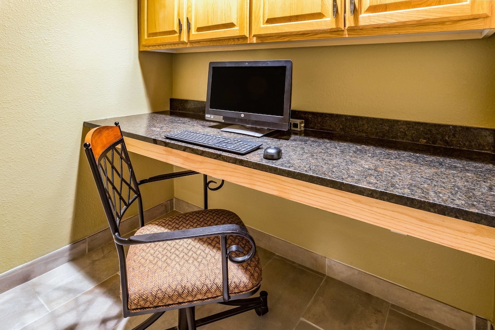 Americinn By Wyndham Hotel And Suites Long Lake 46/50