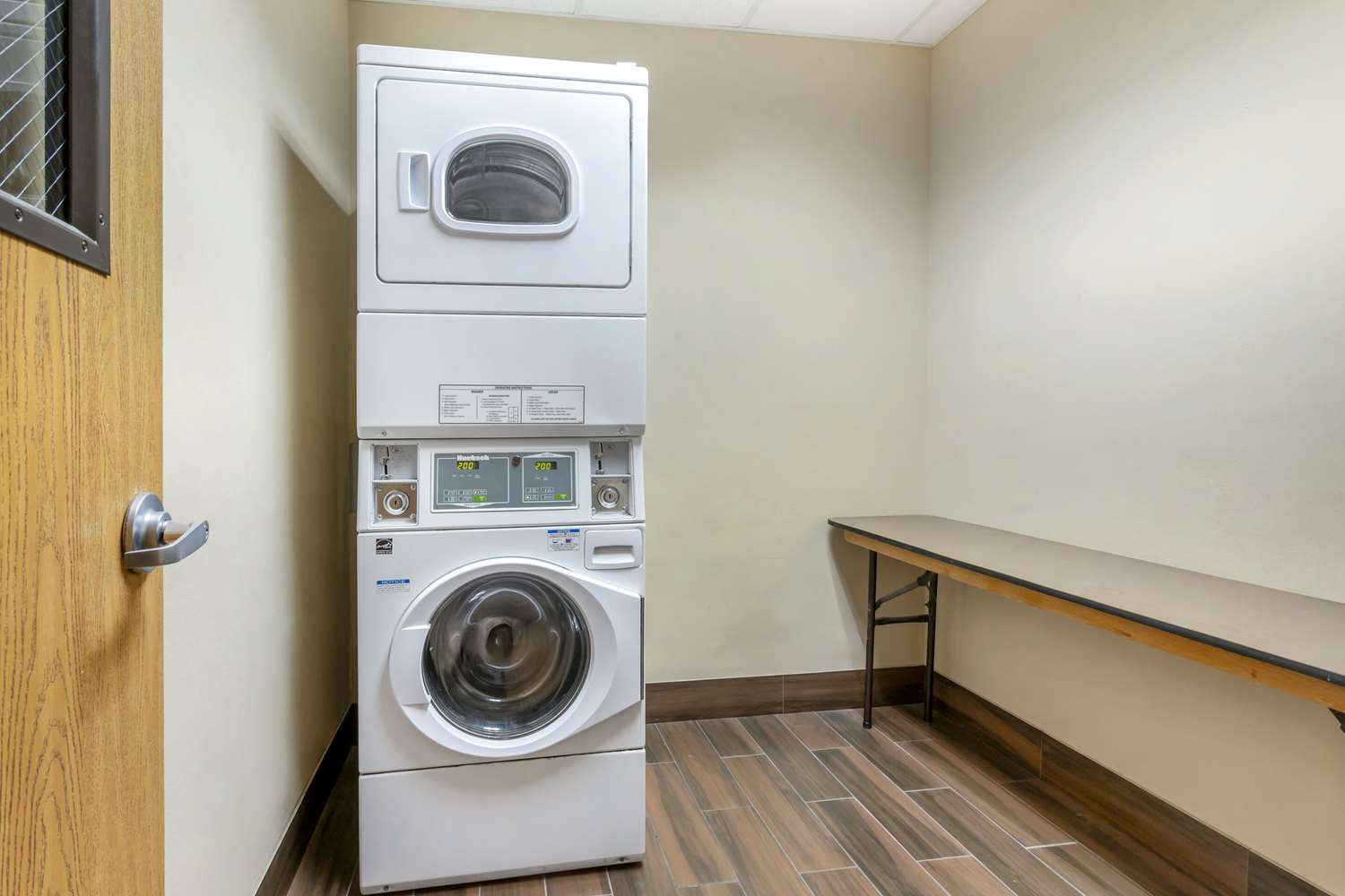 Comfort Inn & Suites Blytheville, AR 27/39