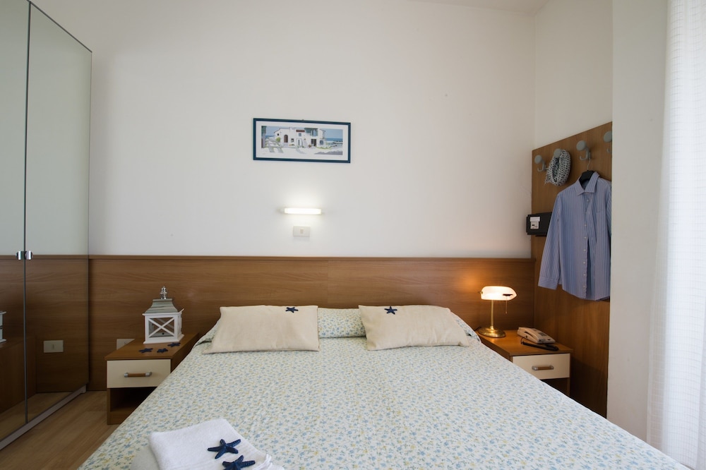 Hotel Venezuela 9/50