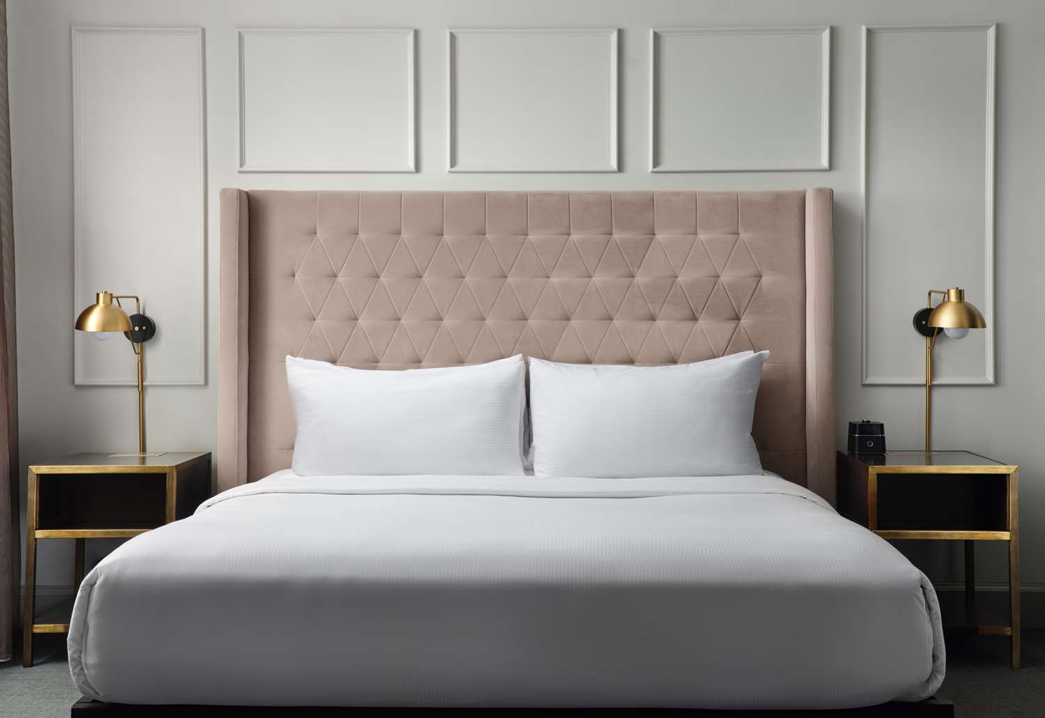 Hotel Phillips Kansas City Curio Collection by Hilton 18/50