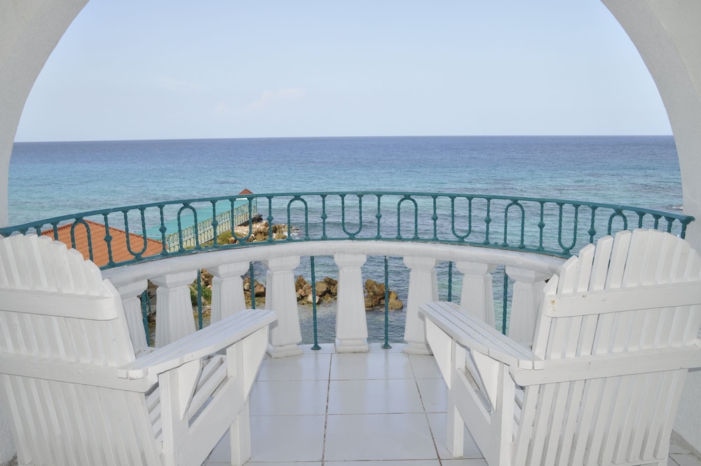 FRANKLYN D. RESORT AND SPA 4/50
