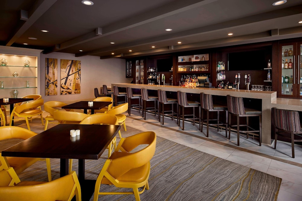 Sonesta Hotel Baltimore Inner Harbor 42/60