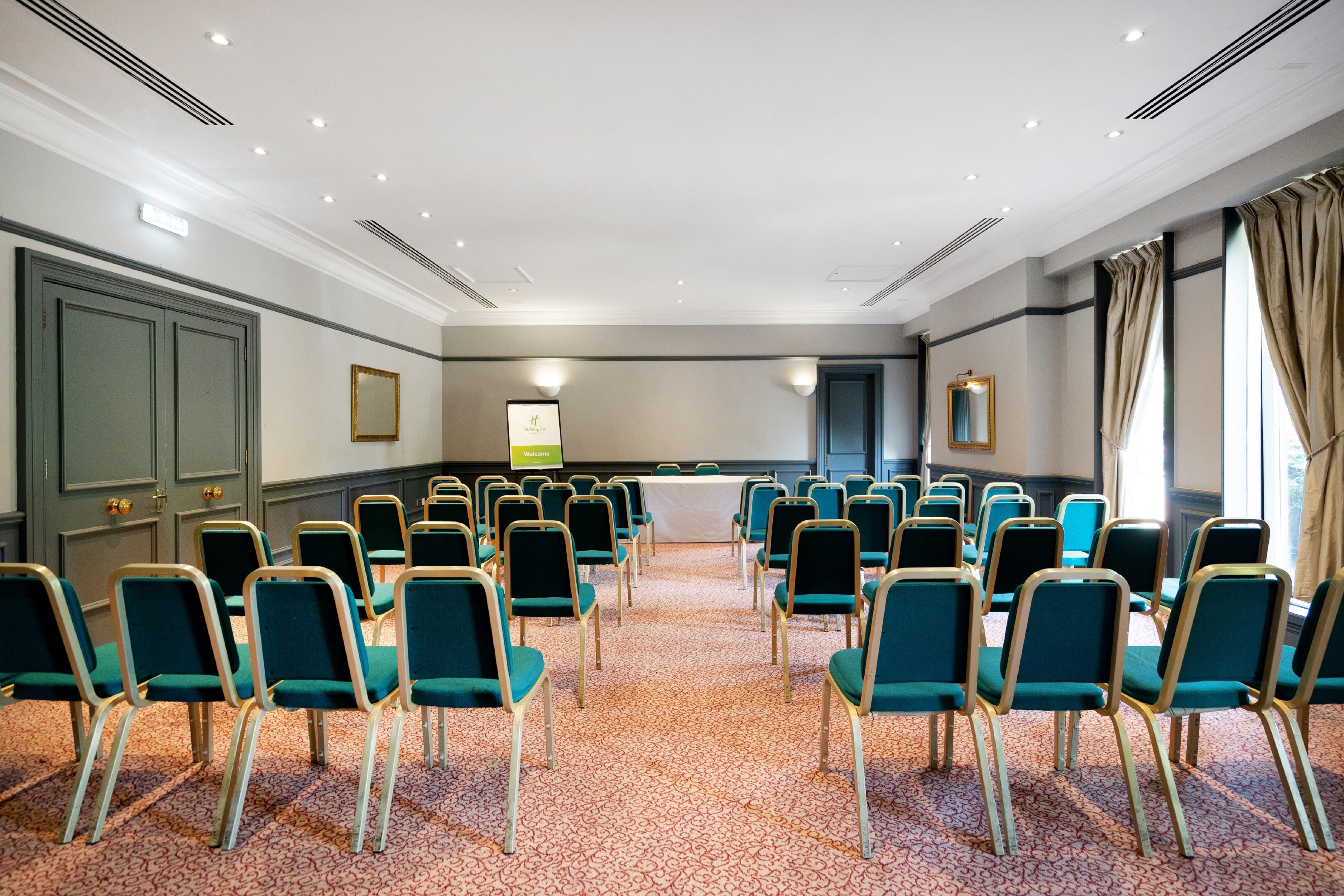 Holiday Inn Maidstone Sevenoaks 38/50