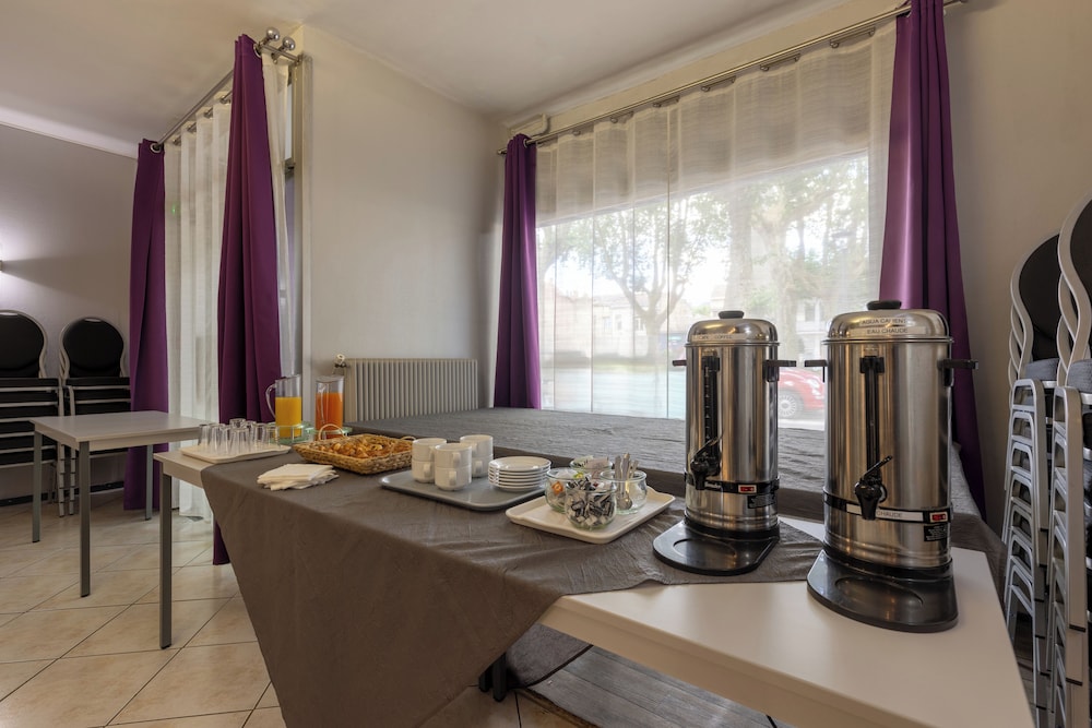 Hotel the Originals de Bordeaux Bergerac 54/68
