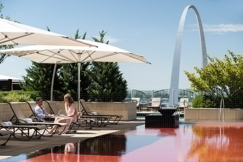 Four Seasons Hotel St. Louis 8/79