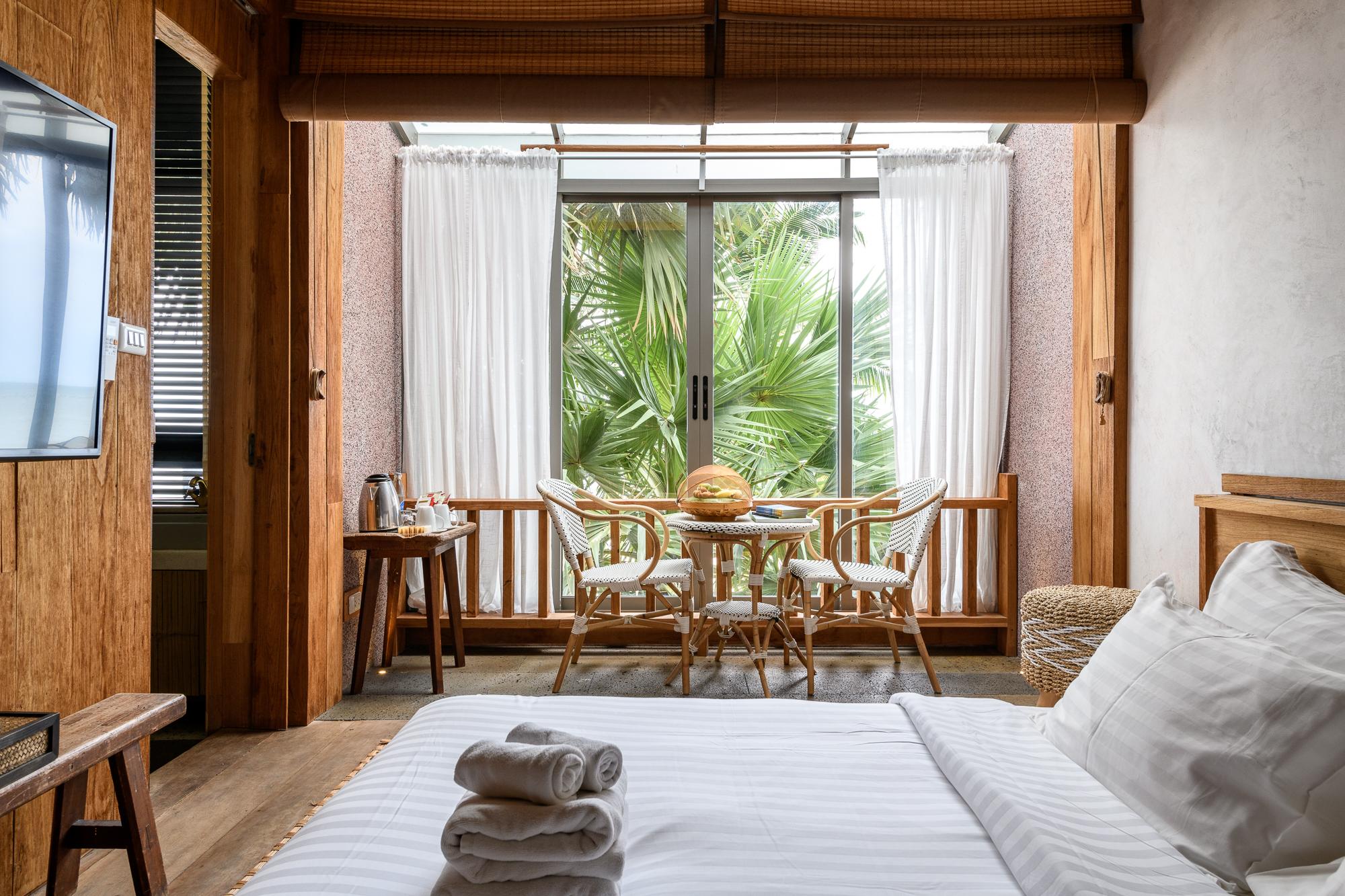 2 Bedrooms, Suite, 2 King Beds, Beach Front, Indoor Pool