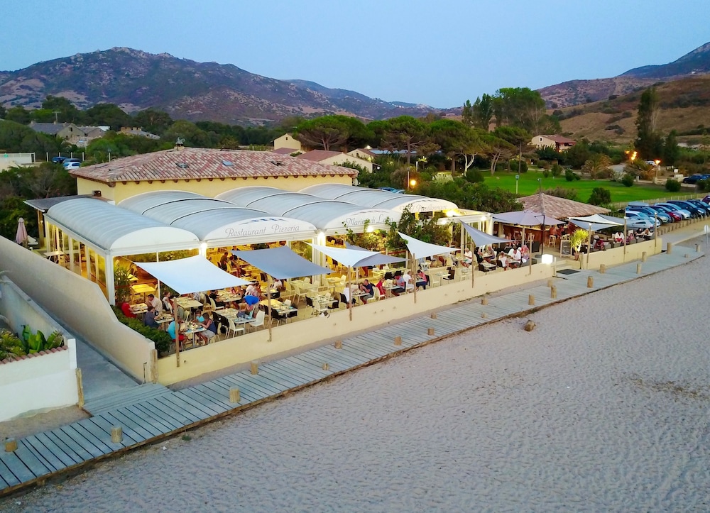 Marina Di Lava Hotel 7/60